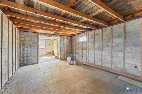 Tiny photo for 410 N 33rd Street, Richmond, VA 23223 (MLS # 2609460)