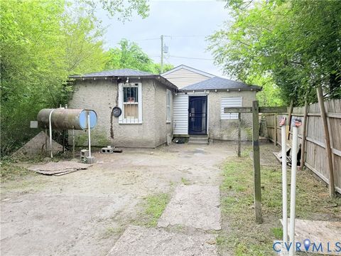 Tiny photo for 2114 Selden Street, Richmond, VA 23223 (MLS # 2611366)
