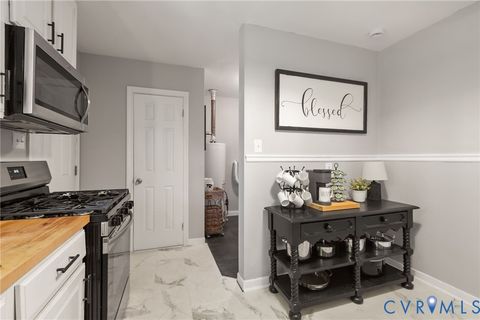 Tiny photo for 302 Hummingbird Rd, Richmond, VA 23227 (MLS # 2609334)