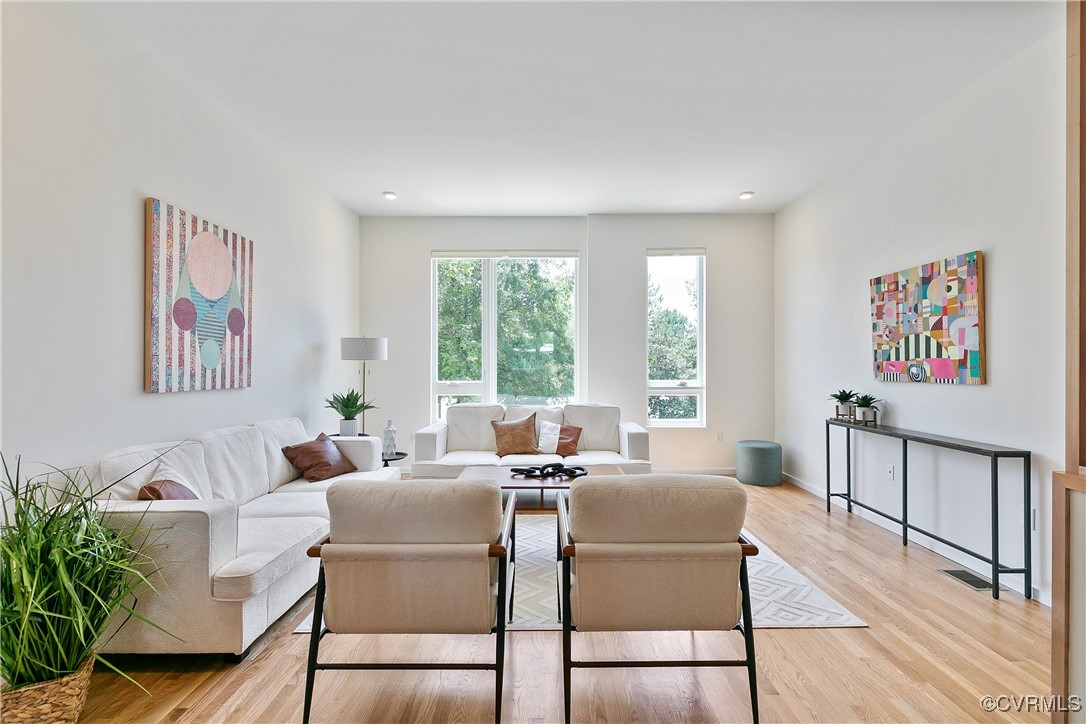 215 S Stafford Avenue
