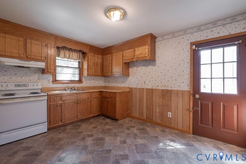 Tiny photo for 324 Lakewood Drive, Petersburg, VA 23805 (MLS # 2626976)