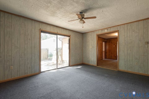 Tiny photo for 324 Lakewood Drive, Petersburg, VA 23805 (MLS # 2626976)