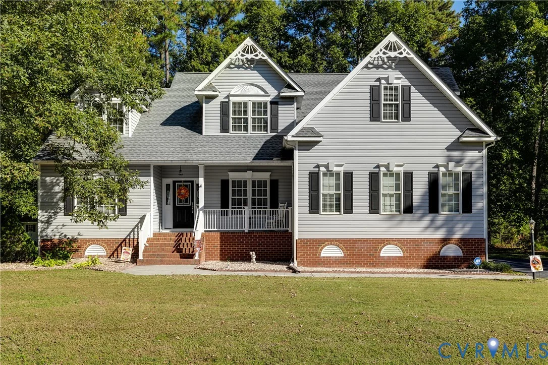 512 Greyshire Drive