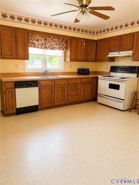 Tiny photo for 10417 Doyle Boulevard #1, Mc Kenney, VA 23872 (MLS # 2620124)