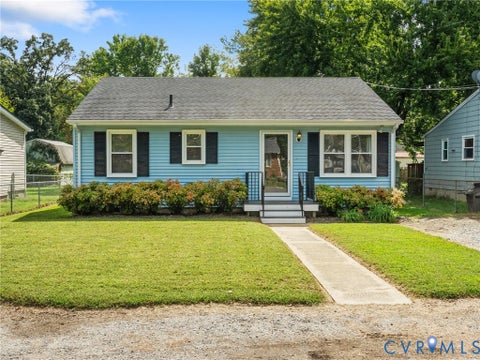 Photo of 1311 New York Avenue, Glen Allen, VA 23060 (MLS # 2626427)