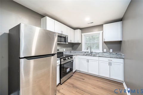 Tiny photo for 634 Fayette Avenue, Richmond, VA 23222 (MLS # 2626491)