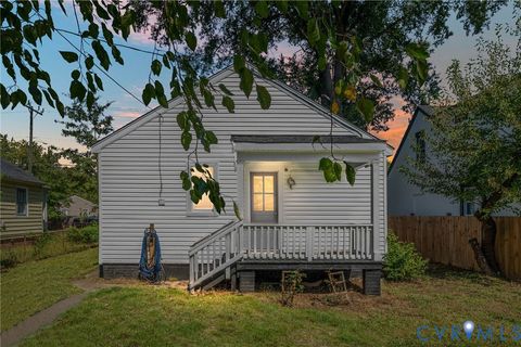 Tiny photo for 2102 Harwood Street, Richmond, VA 23224 (MLS # 2525443)