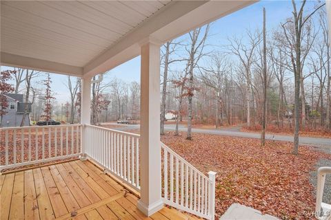 A home in Louisa