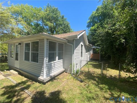 Tiny photo for 431 S 18th Avenue, Hopewell, VA 23860 (MLS # 2612656)