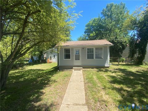 Photo of 431 S 18th Avenue, Hopewell, VA 23860 (MLS # 2612656)