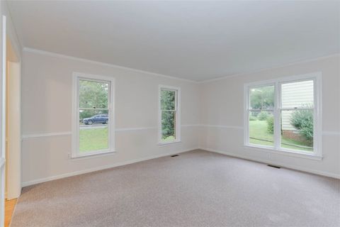 Tiny photo for 4 Saint Francis Drive, Newport News, VA 23602 (MLS # 2527509)
