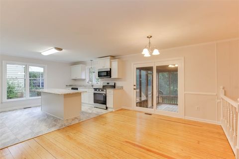 Tiny photo for 4 Saint Francis Drive, Newport News, VA 23602 (MLS # 2527509)