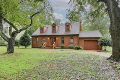 Tiny photo for 4 Saint Francis Drive, Newport News, VA 23602 (MLS # 2527509)