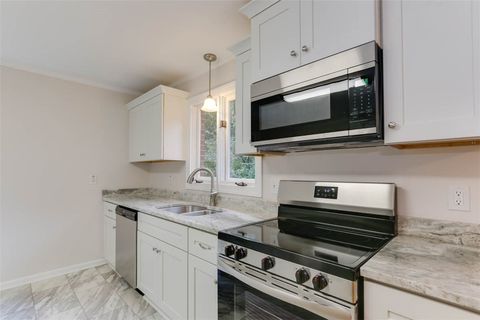 Tiny photo for 4 Saint Francis Drive, Newport News, VA 23602 (MLS # 2527509)