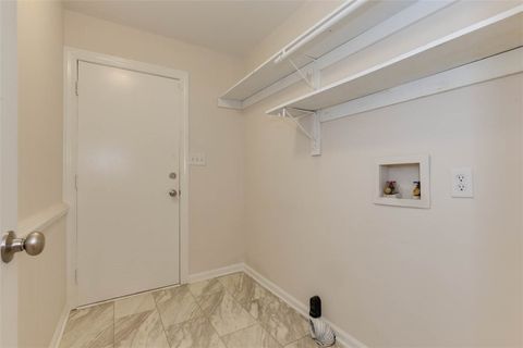 Tiny photo for 4 Saint Francis Drive, Newport News, VA 23602 (MLS # 2527509)
