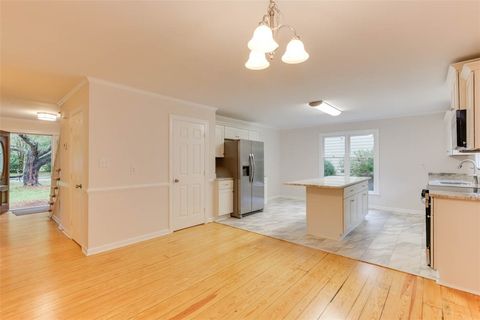 Tiny photo for 4 Saint Francis Drive, Newport News, VA 23602 (MLS # 2527509)