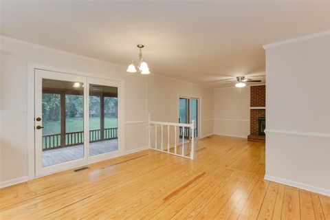 Tiny photo for 4 Saint Francis Drive, Newport News, VA 23602 (MLS # 2527509)