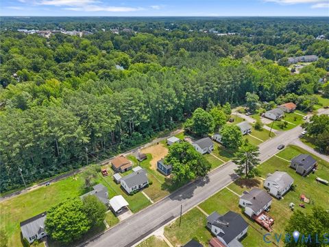 Tiny photo for 206 Gravatt Avenue, Blackstone, VA 23824 (MLS # 2616711)