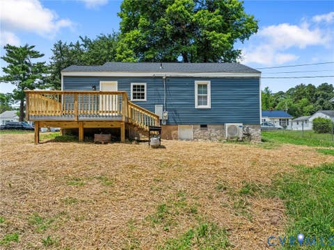 Tiny photo for 206 Gravatt Avenue, Blackstone, VA 23824 (MLS # 2616711)