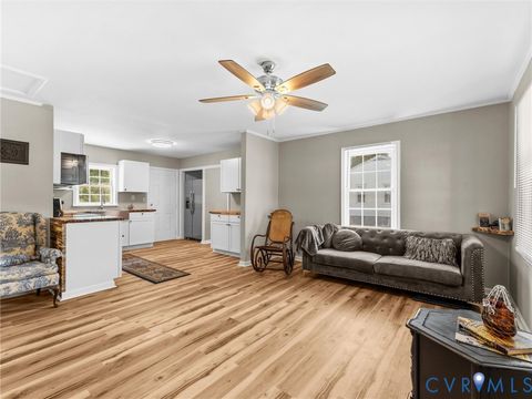 Tiny photo for 206 Gravatt Avenue, Blackstone, VA 23824 (MLS # 2616711)
