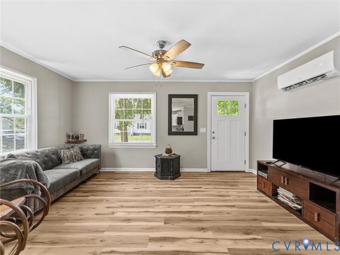 Tiny photo for 206 Gravatt Avenue, Blackstone, VA 23824 (MLS # 2616711)