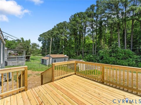 Tiny photo for 206 Gravatt Avenue, Blackstone, VA 23824 (MLS # 2616711)