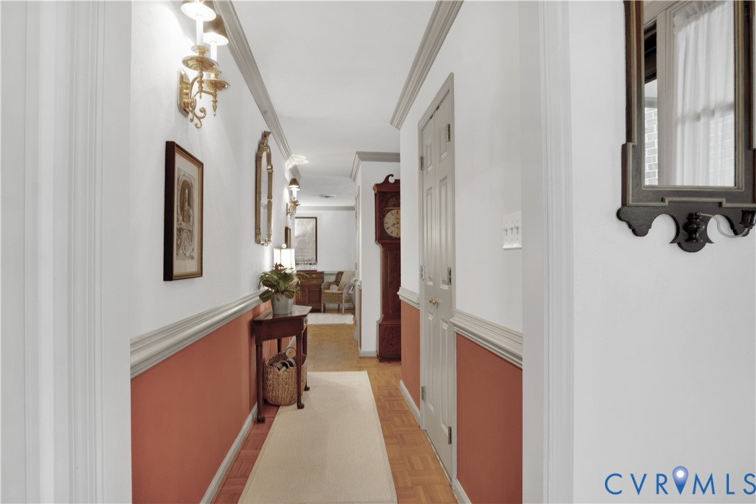 376 Merrimac Trail 111