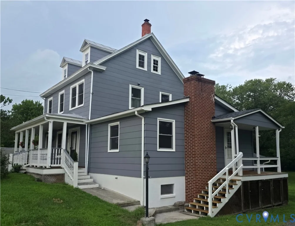 406 E Baker St St