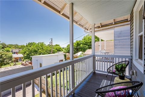 Tiny photo for 607 N 37th Street, Richmond, VA 23223 (MLS # 2614788)
