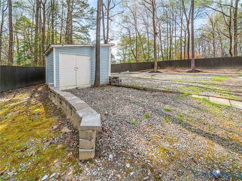 Tiny photo for 2002 Castle Glen Court, Chesterfield, VA 23236 (MLS # 2608264)