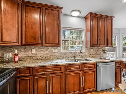 Tiny photo for 2002 Castle Glen Court, Chesterfield, VA 23236 (MLS # 2608264)