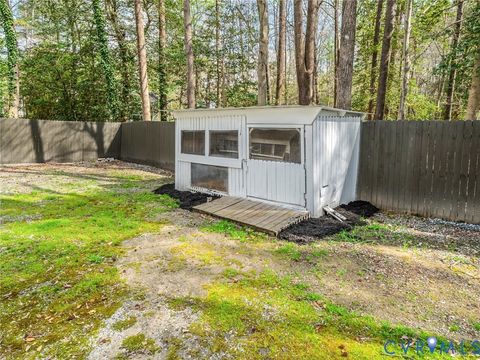 Tiny photo for 2002 Castle Glen Court, Chesterfield, VA 23236 (MLS # 2608264)