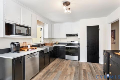 Tiny photo for 6904 Lakeshore Court, Quinton, VA 23141 (MLS # 2532552)