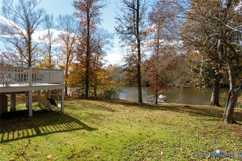 Tiny photo for 6904 Lakeshore Court, Quinton, VA 23141 (MLS # 2532552)