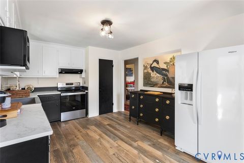 Tiny photo for 6904 Lakeshore Court, Quinton, VA 23141 (MLS # 2532552)