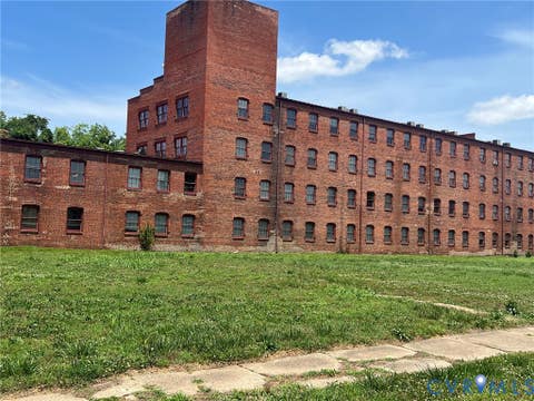 Tiny photo for 905 Commerce Street, Petersburg, VA 23803 (MLS # 2615892)