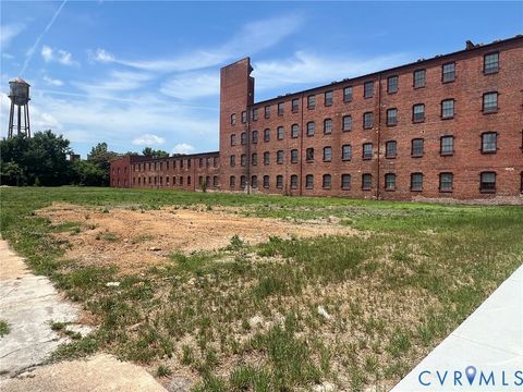 Tiny photo for 905 Commerce Street, Petersburg, VA 23803 (MLS # 2615892)