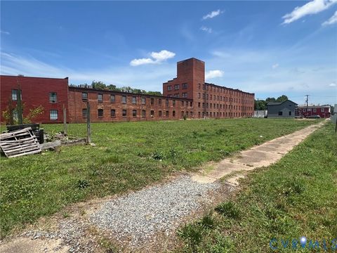 Tiny photo for 905 Commerce Street, Petersburg, VA 23803 (MLS # 2615892)