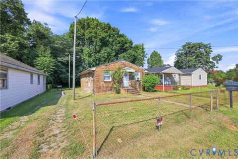 Tiny photo for 326 N Old Church Street, Petersburg, VA 23803 (MLS # 2623924)