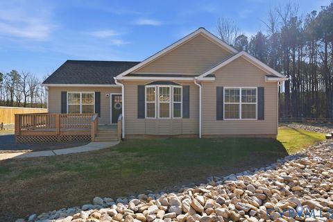 Photo of 2276 Shiloh Church Road, Palmyra, VA 22963 (MLS # 2533892)