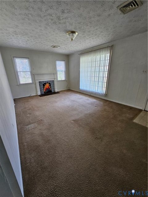 Tiny photo for 203 N Amelia Avenue, Blackstone, VA 23824 (MLS # 2609301)