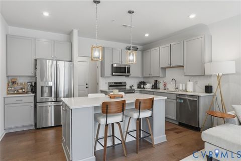 Tiny photo for 1900 Roseneath Road #4B, Richmond, VA 23230 (MLS # 2613282)