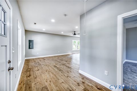 Tiny photo for 926 Wilcox Street, Petersburg, VA 23803 (MLS # 2606568)