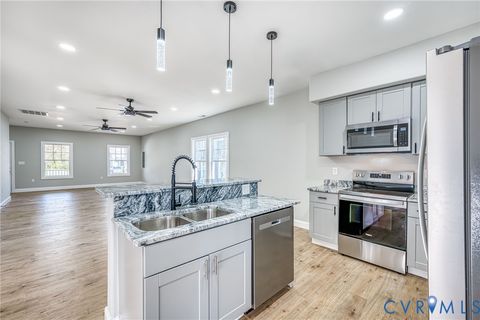 Tiny photo for 926 Wilcox Street, Petersburg, VA 23803 (MLS # 2606568)