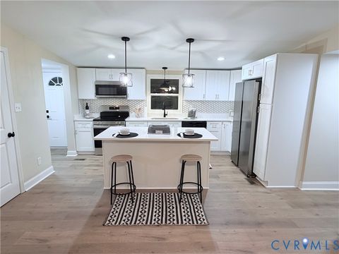 Tiny photo for 2207 Brodnax Road, Brodnax, VA 23920 (MLS # 2603545)