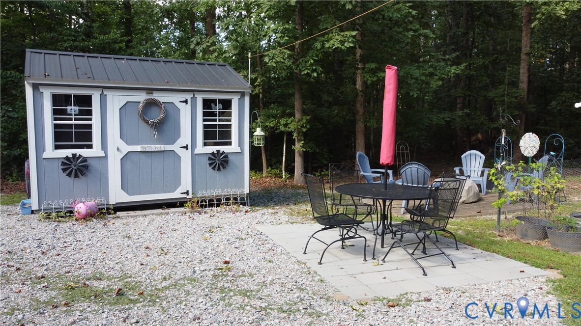 5041 Bird Grove Lane