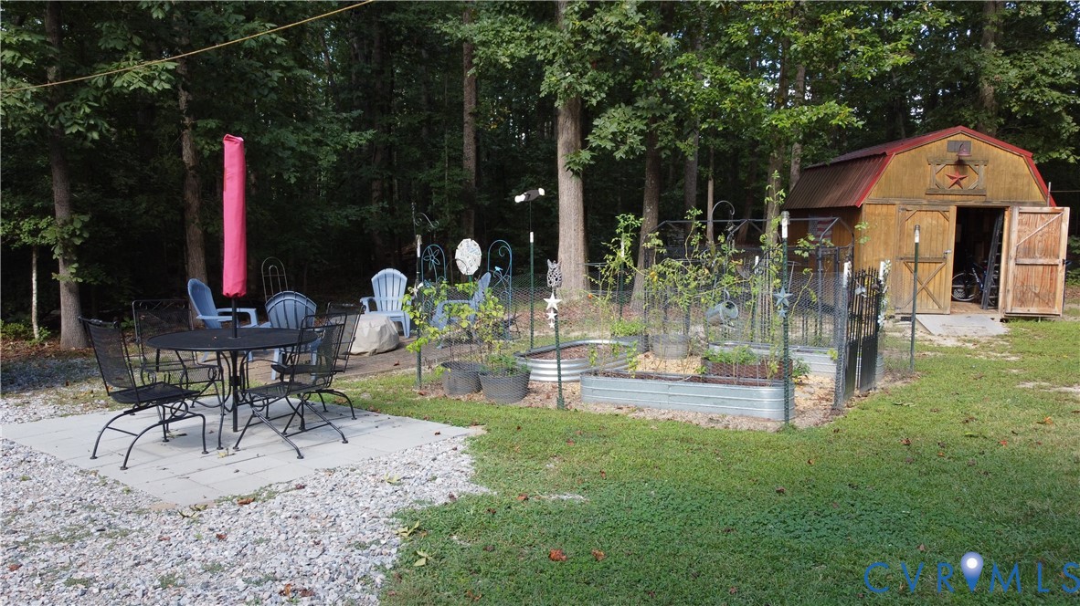 5041 Bird Grove Lane