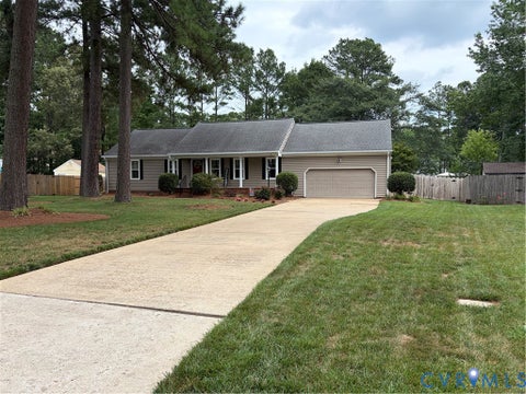 Tiny photo for 529 Wittington Drive, Chesapeake, VA 23322 (MLS # 2618053)