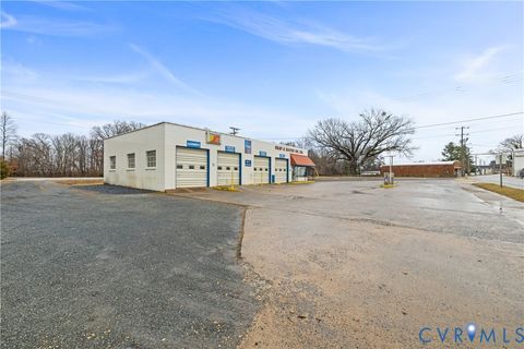 Tiny photo for 16855 Oak Street, Dillwyn, VA 23936 (MLS # 2608899)