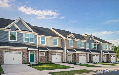 Photo of 10912 Genito Square Drive, Chesterfield, VA 23112 (MLS # 2605549)